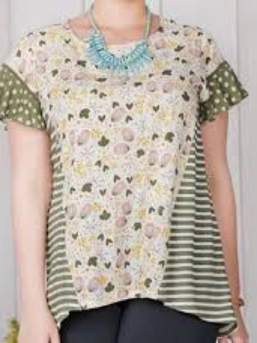 Matilda Jane Gentle Breeze Mixed-Print Short Sleeve Top in Olive White Large L